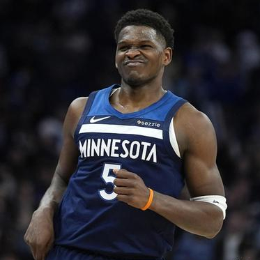 清晨NBA季后赛传出新动向；芝加哥公牛刷新队史纪录；管理层表态——信心回归；细节决定成败的简单介绍